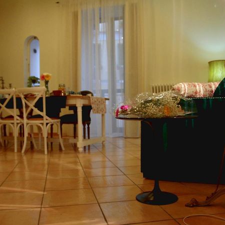 B&B Verdi Salerno Bagian luar foto