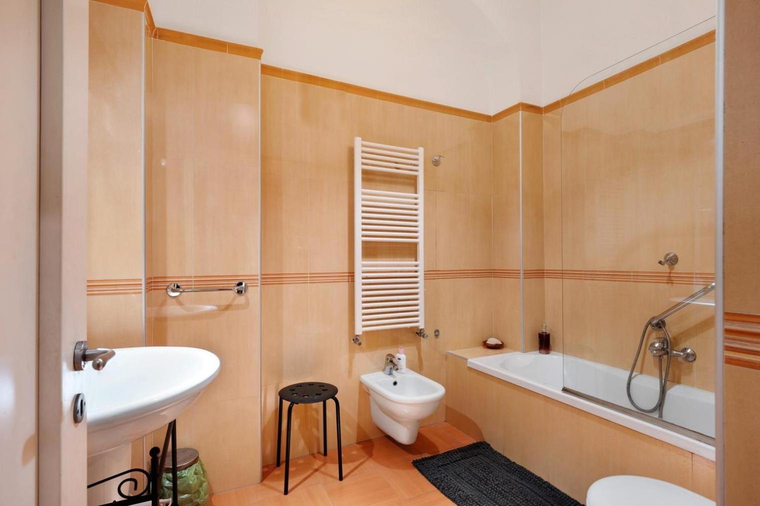 B&B Verdi Salerno Bagian luar foto